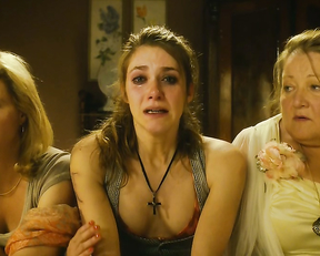 Miriam Stein naked - Omamamia (2012)