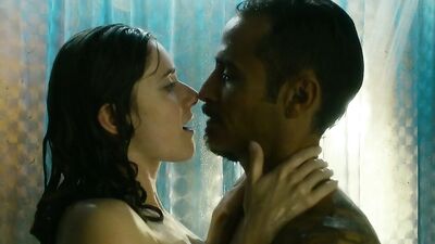 Miriam Stein naked - Omamamia (2012)