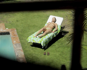 Liza Del Sierra topless – Villa Captive (2011)