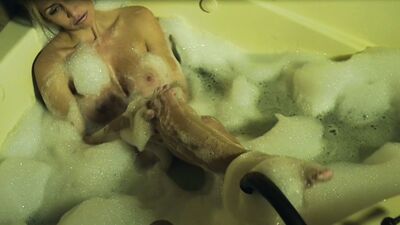 Kerri Taylor, Tawny Amber Young - The Family (2011)