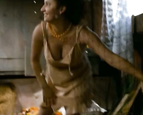 Ionela Nedelea nude - Europolis (2010)