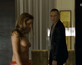 Karolina Lodyga, Ulrike C. Tscharre - Im Angesicht des Verbrechens s01e03 (2010)