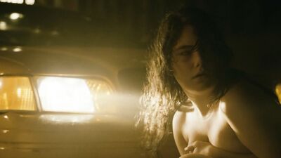 Emily Hampshire, Katie Boland - Die (2010)