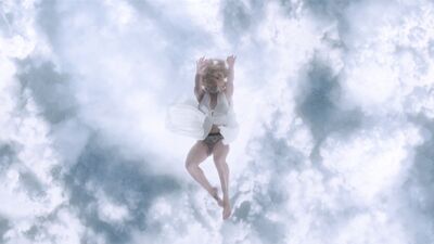 Kristin Lehman, Lisa Chandler - Altered Carbon s01e09 (2018)