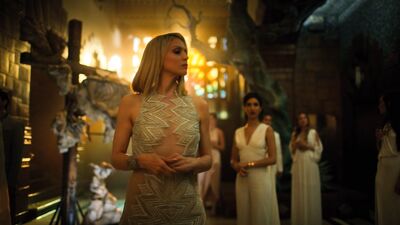 Kristin Lehman upskirt - Altered Carbon s01e10 (2018)