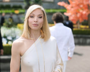 Kristin Lehman nipples - Altered Carbon s01e01 (2018)