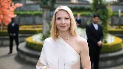 Kristin Lehman nipples - Altered Carbon s01e01 (2018)