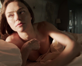 Trieste Kelly Dunn, Lili Simmons – Banshee s02e08 (2014)