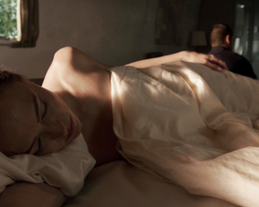 Trieste Kelly Dunn, Lili Simmons – Banshee s02e08 (2014)