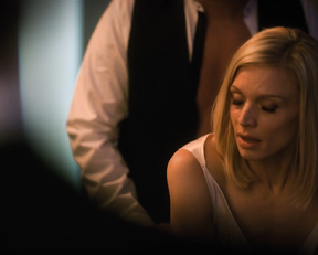 Kristin Lehman - Altered Carbon s01e03 (2018)