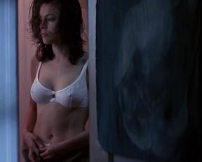 Alyssa Milano topless – Poison Ivy 2 (1996)