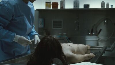 Alyssa Milano naked – Pathology (2008)