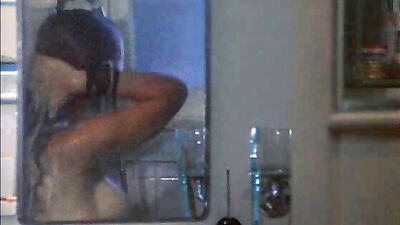 Alyssa Milano naked – Hugo Pool (1997)