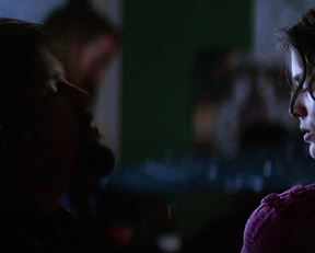 Alyssa Milano sexy – Fear (1996)