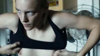 Natalie Krill, Erika Linder, Mayko Nguyen – Below Her Mouth (2016)