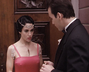 Alyssa Milano sexy – Charmed season 2 (1999)