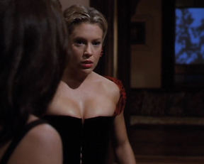 Alyssa Milano sexy – Charmed s03e07-22 (2000)
