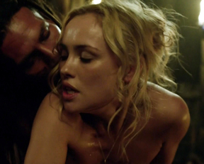 Hannah New nude – Black Sails s02e03 (2015)