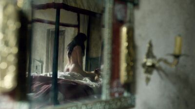 Louise Barnes, Jessica Parker Kennedy – Black Sails s01e04 (2014)