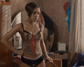 Liza Martines naked, etc - Besstydniki s01e17-18 Shameless Ru (2017)