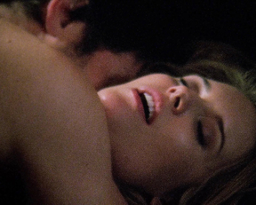 Maggie Grace boobs – Californication s06e06 (2013)