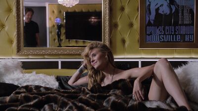 Maggie Grace boobs – Californication s06e06 (2013)