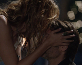 Maggie Grace – Californication s06e03 (2013)