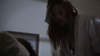 Maggie Grace nipslip – Californication s06e02 (2013)