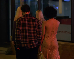 Gugu Mbatha-Raw - Easy s03e09 (2019)