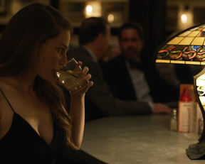 Gugu Mbatha-Raw - Easy s03e09 (2019)