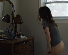 Stephanie Branco, Elizabeth Reaser - Easy s03e05 (2019)