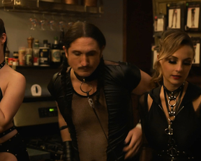 Molly Hewitt, Marika Engelhardt, Sophia Chase - Easy s03e02 (2019)