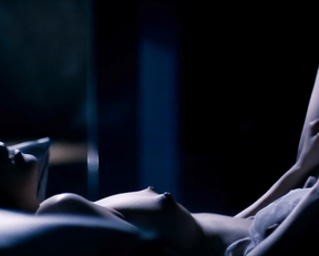 ﻿Ami Tomite, Yuki Sakurai, Erika Mabuchi, Yuri Ogino, Kokone Sasaki, Mai Ohtani - Call Boy (Shonen) (2018)