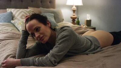 Elizabeth Reaser nude – Easy s01e01 (2016)