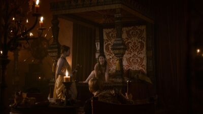 Maisie Dee nude – Game of Thrones s02e04 (2012)
