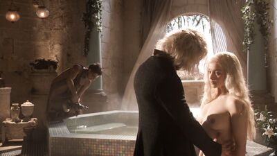Emilia Clarke nude – Game of Thrones s01 (2011)