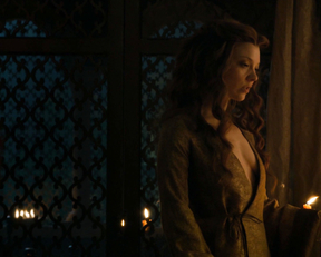 Natalie Dormer, Xena Avramidis, etc – Game of Thrones s05e03 (2015)