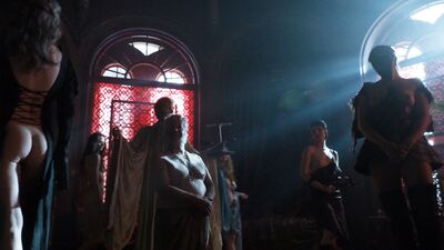Natalie Dormer, Xena Avramidis, etc – Game of Thrones s05e03 (2015)
