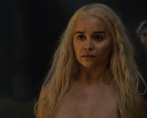 Emilia Clarke naked – Game of Thrones s06e03 (2016) HDTV 1080p