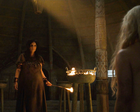 Emilia Clarke naked – Game of Thrones s06e03 (2016) HDTV 1080p