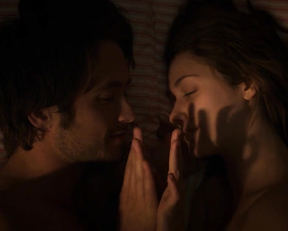 Emmy Rossum nude – Shameless s02e12 (2012)