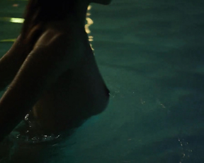 Emmy Rossum sex – Shameless s01e07 (2011)