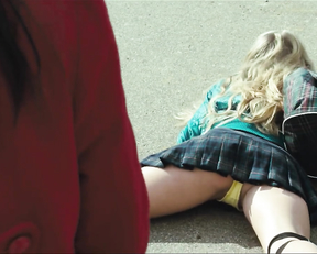 Heather Graham, Jaime Winstone, Meredith Ostrom, Amanda Seyfried – Boogie Woogie (2009)