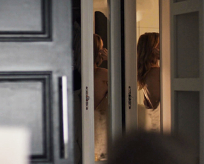 Heather Graham – Flaked s01e03 (2016)