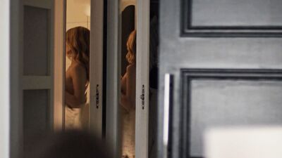 Heather Graham – Flaked s01e03 (2016)