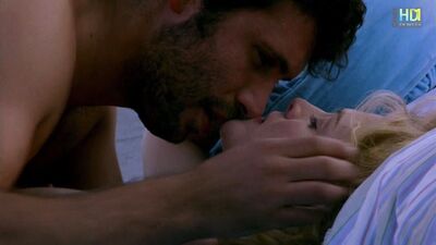 Heather Graham bra – Broken (2006)