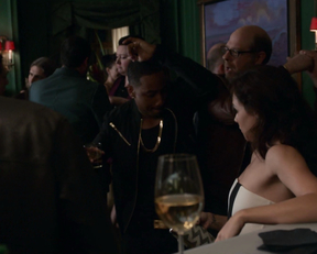 Brigette Davidovici, Heather Graham – Californication s07e06 (2014)