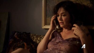 Joanna Going naked – Kingdom s03e03 (2017)