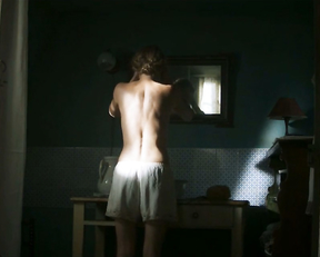 Vicky Krieps, Lizzy Caplan - Das Boot s01e04-07 (2018)