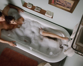 Lizzy Caplan naked – Masters of Sex s03e09 (2015)